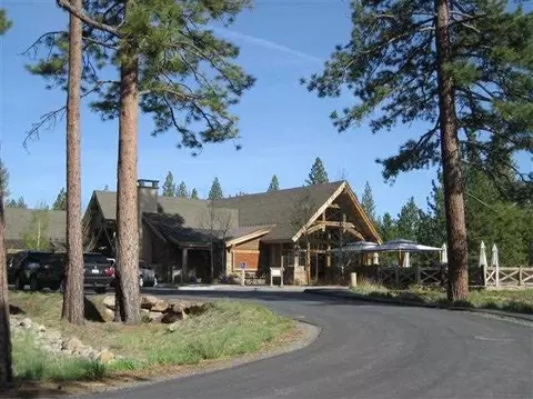 12836 Caleb Dr, Truckee, CA 96161 photo 4