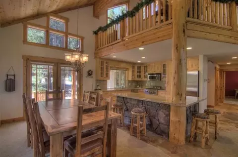 13680 Skiview Loop, Truckee, CA 96161 photo 2