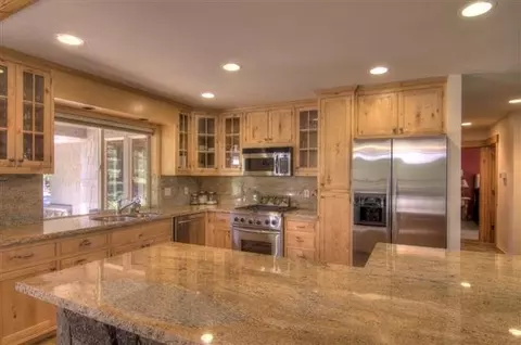 13680 Skiview Loop, Truckee, CA 96161 photo 3