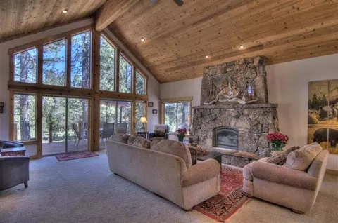 13680 Skiview Loop, Truckee, CA 96161 photo 4