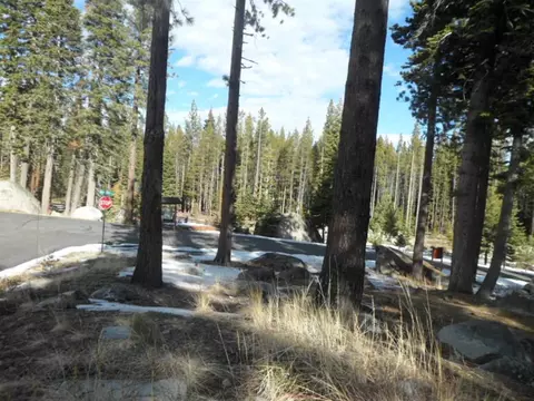 12093 Cavern Way, Truckee, CA 96161 photo 3