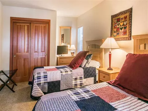 736 Conifer, Truckee, CA 96161 photo 8