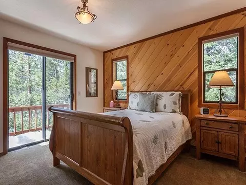 13186 Skiview Loop, Truckee, CA 96161 photo 9