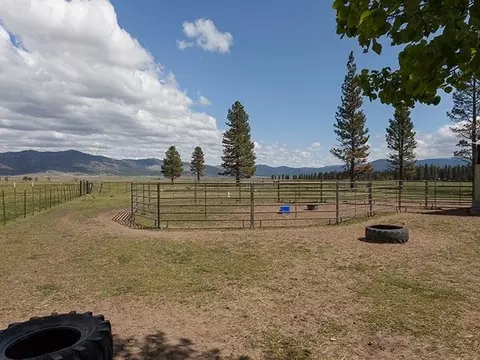 22240 Highway 89, Calpine, CA 96124 photo 11