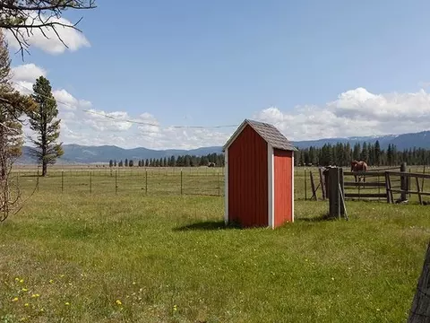 22240 Highway 89, Calpine, CA 96124 photo 6