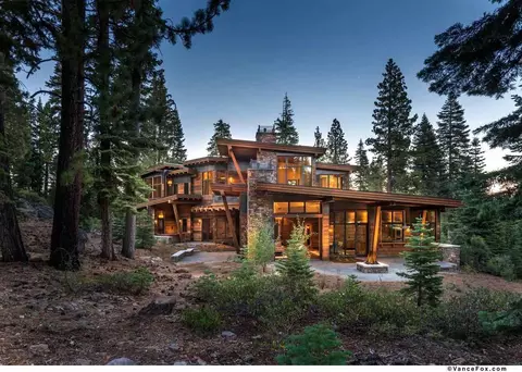 8434 Valhalla Dr, Truckee, CA 96161 photo 13
