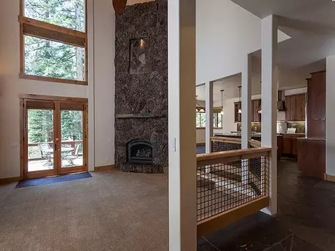 12220 Bennett Flat Rd, Truckee, CA 96161 photo 3
