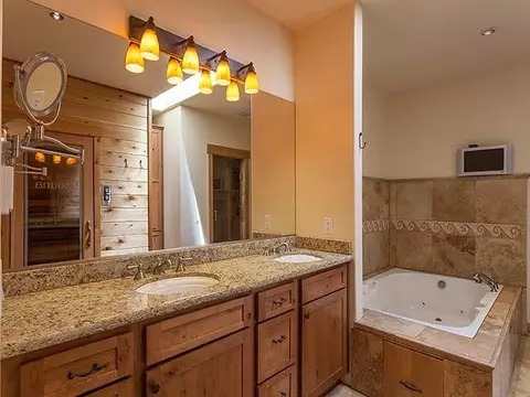 12220 Bennett Flat Rd, Truckee, CA 96161 photo 9