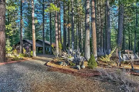 877 Goldridge Dr, Graeagle, CA 96103 photo 1