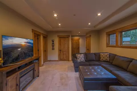 13498 Heidi Way, Truckee, CA 96161 photo 8