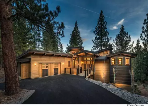 10789 Labelle Ct, Truckee, CA 96161 photo 1