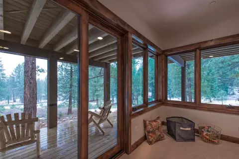 10789 Labelle Ct, Truckee, CA 96161 photo 7