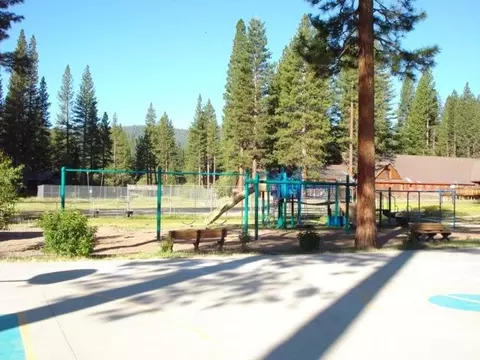 405 Main St, Calpine, CA 96124 photo 11