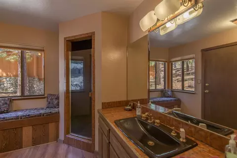 183 Basque, Truckee, CA 96161 photo 9