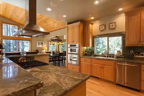 13618 Skiview Loop, Truckee, CA 96161 photo 5