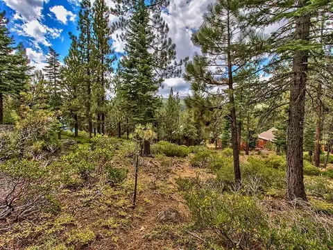 13051 Roundhill Dr, Truckee, CA 96161 photo 5