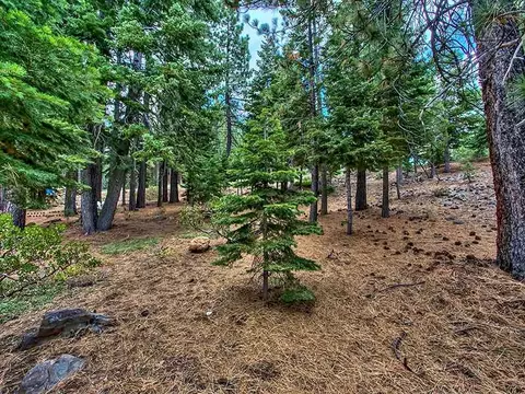 13051 Roundhill Dr, Truckee, CA 96161 photo 6