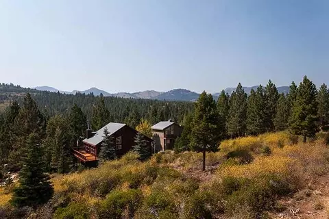 12677 Pinnacle Loop, Truckee, CA 96161 photo 1