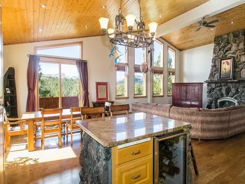 12613 Pinnacle Loop, Truckee, CA 96161 photo 6