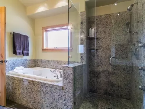 12613 Pinnacle Loop, Truckee, CA 96161 photo 9