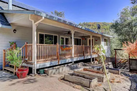 17540 Brewer Rd, Grass Valley, CA 95949 photo 2