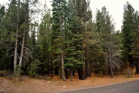 13447 Pathway Ave, Truckee, CA 96161 photo 2