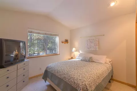 11754 Chalet Rd, Truckee, CA 96161 photo 11