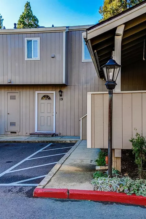 239 Mill St # 19, Grass Valley, CA 95945 photo 2
