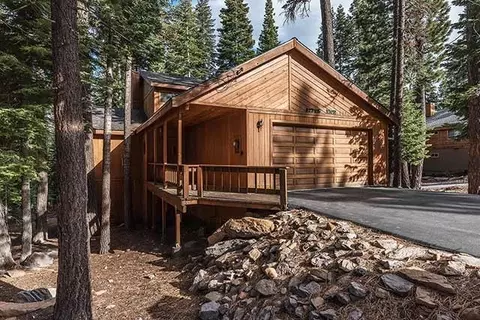 12735 Skiview Loop, Truckee, CA 96161 photo 1