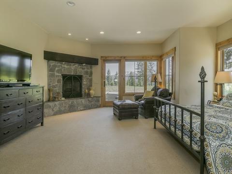 13103 Lookout Loop, Truckee, CA 96161 photo 13