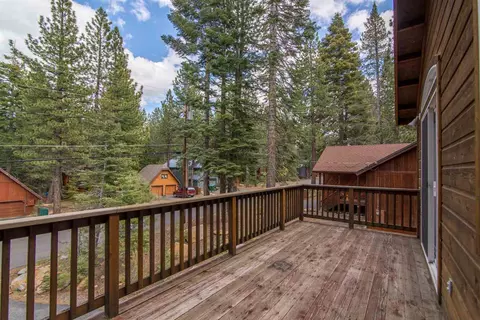 13897 Skiview Loop, Truckee, CA 96161 photo 4