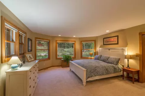 11540 Martis Ct, Truckee, CA 96161 photo 9