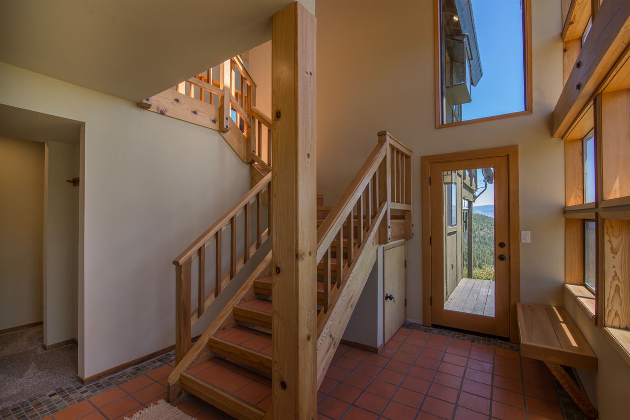 13097 Pinnacle Loop, Truckee, CA 96161 photo 2