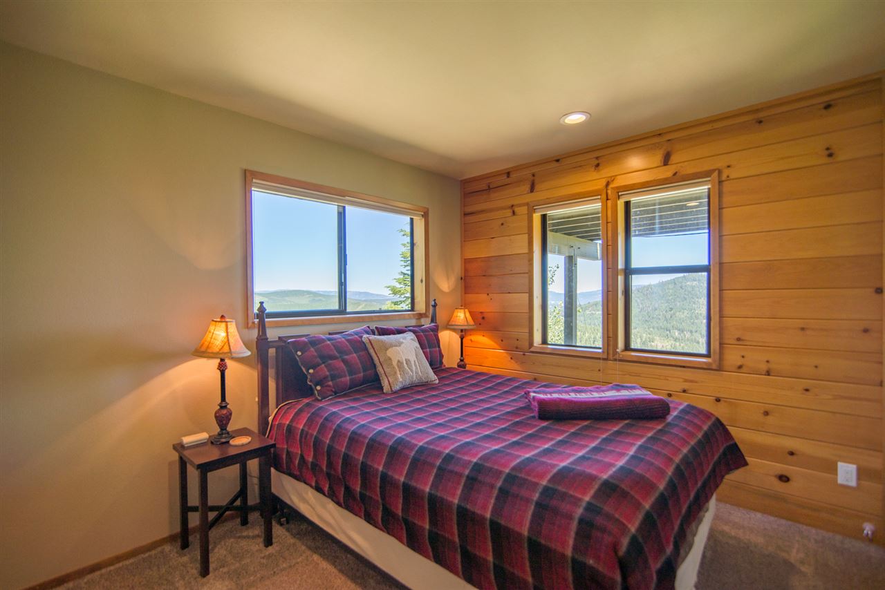 13097 Pinnacle Loop, Truckee, CA 96161 photo 10