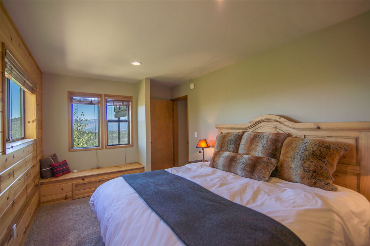 13097 Pinnacle Loop, Truckee, CA 96161 photo 11