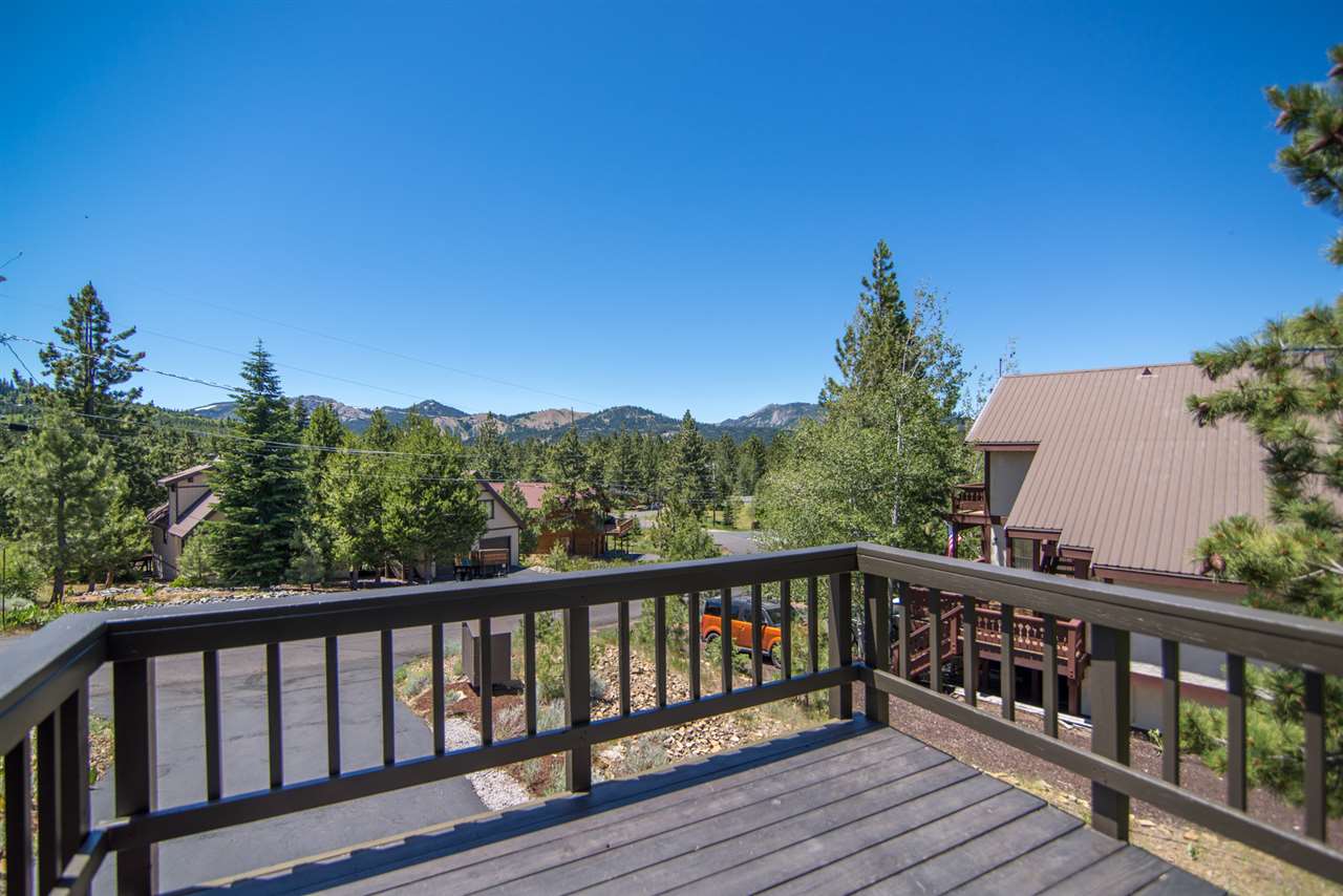 13097 Pinnacle Loop, Truckee, CA 96161 photo 9
