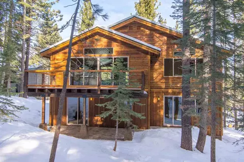 13461 Pathway Ave, Truckee, CA 96161 photo 2