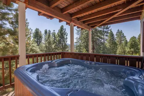 11621 Ridge Rd, Truckee, CA 96161 photo 1