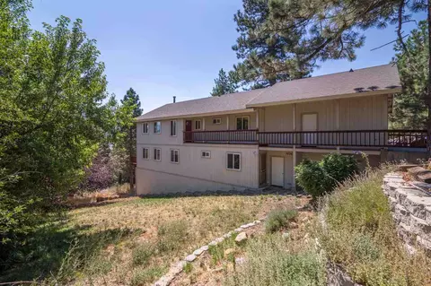 11621 Ridge Rd, Truckee, CA 96161 photo 2
