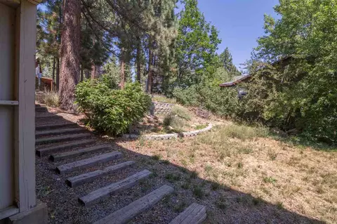 11621 Ridge Rd, Truckee, CA 96161 photo 5
