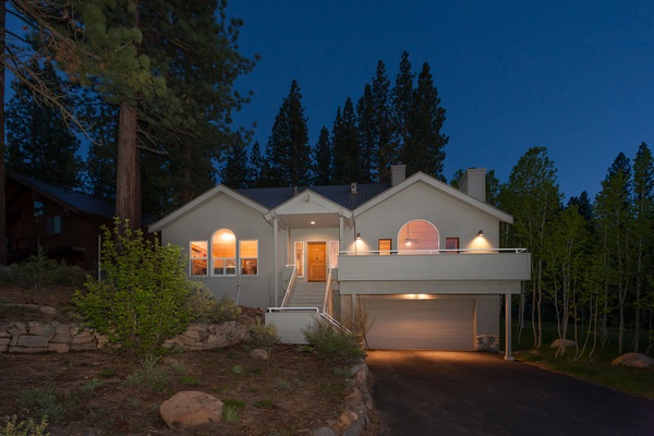 127 Basque, Truckee, CA 96161 photo 1