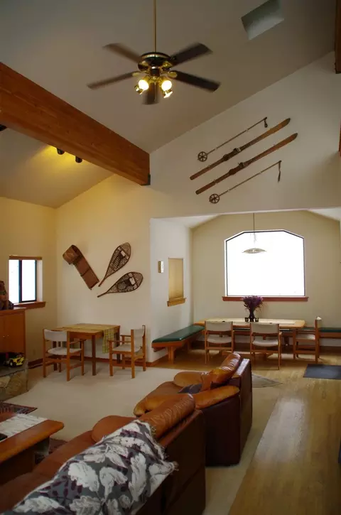 181 Basque, Truckee, CA 96161 photo 2