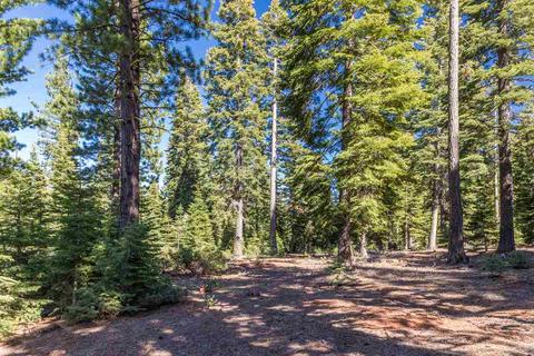 8400 Valhalla Dr, Truckee, CA 96161 photo 3