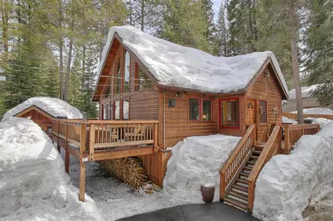10463 Iris Rd, Truckee, CA 96161 photo 1