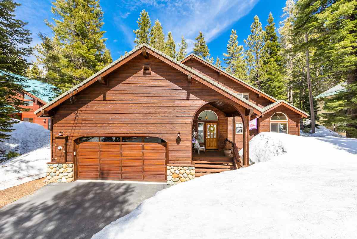 13065 Ski View Loop, Truckee, CA 96161 photo 1
