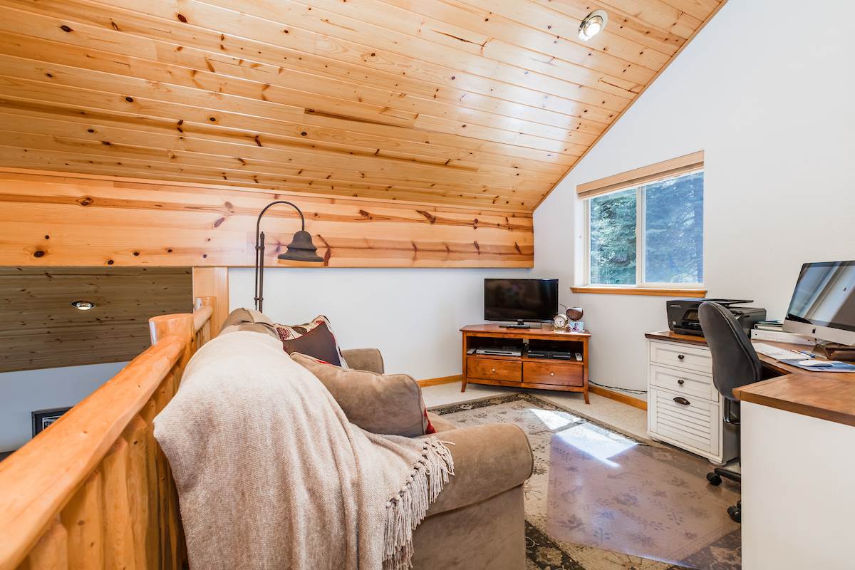 13065 Ski View Loop, Truckee, CA 96161 photo 8