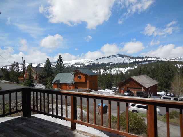 12512 Pinnacle Loop, Truckee, CA 96161 photo 11