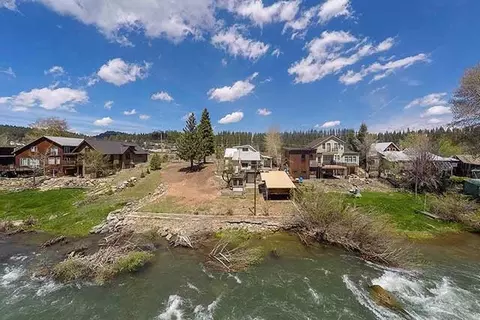 10297 E River St, Truckee, CA 96161 photo 2
