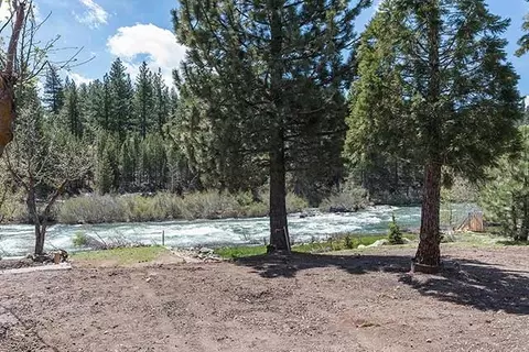 10297 E River St, Truckee, CA 96161 photo 4