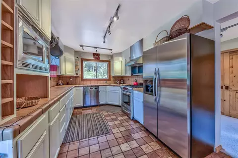 1429 Pine Trl, Alpine Meadows, CA 96146 photo 8